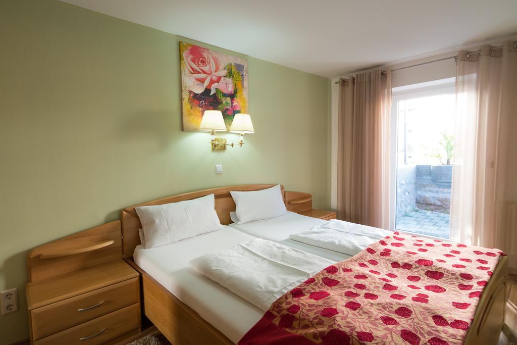 Wellnesshotel & Restaurant Hexenschopf Löffingen Exteriör bild
